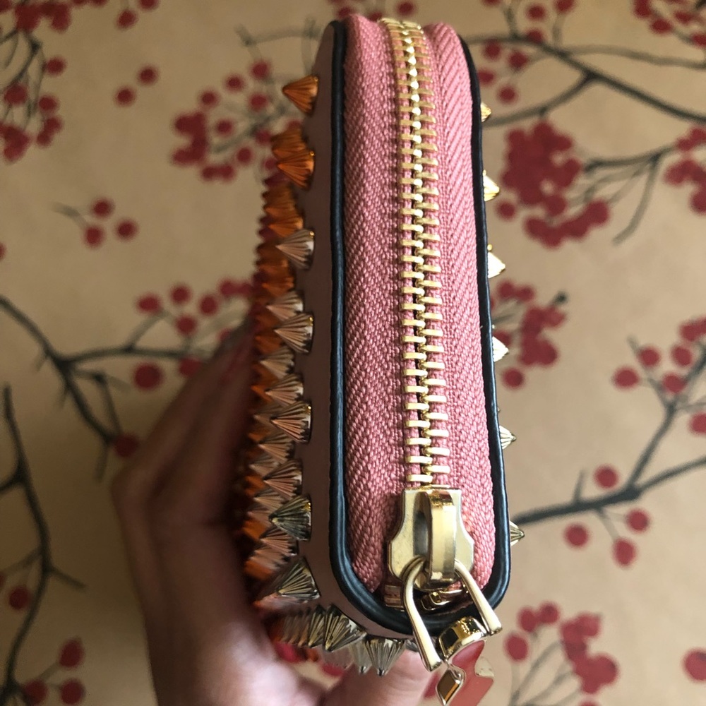 🎉SOLD🎉 Authentic Louboutin Panettone Long wallet in tri color - Picture 6 of 13